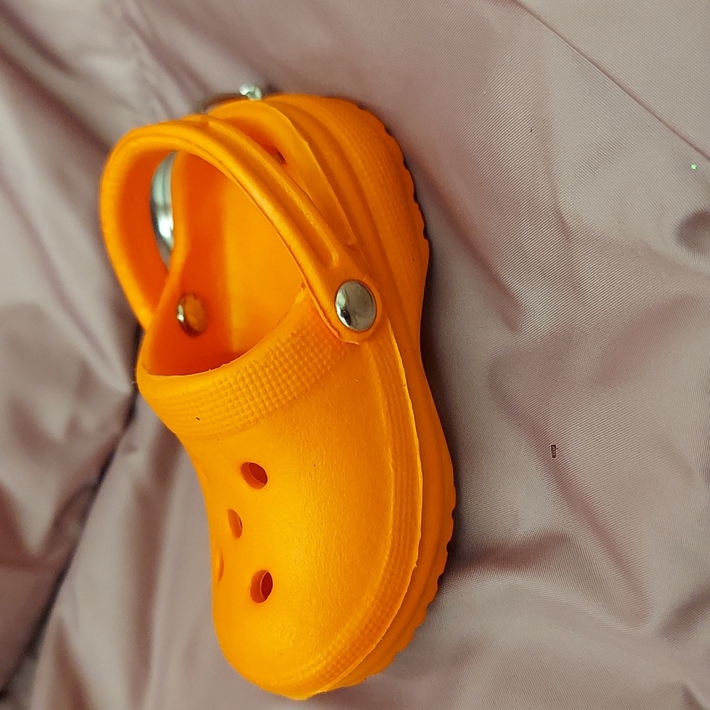 Crocs Keychain Orange - Picture 3 of 4